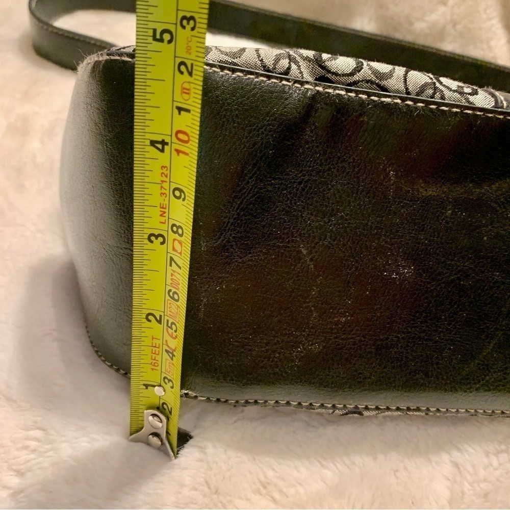 Shoulder Bag Like New Grey Canvas Black Vegan Leather Trim Circular Silver - Picture 16 of 16